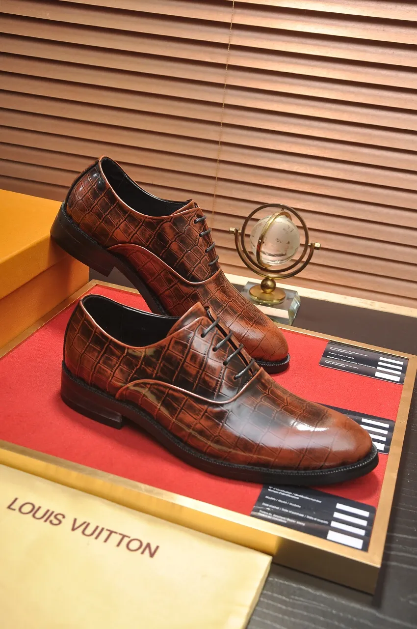 Men's shoes💰460💶【LOUIS VUITTON】(sheepskin lining) new cowhide LV formal shoes🎩🎩❗️🆘made one to one at the counter🎩original quality, imported cowhide upper➕full sheepskin lining➕original rubber outsole, {high quality visible}👣Size: 38-45 (45 custom-made)